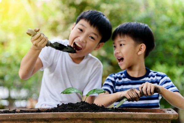 7 Ways to Raise a Natural Child